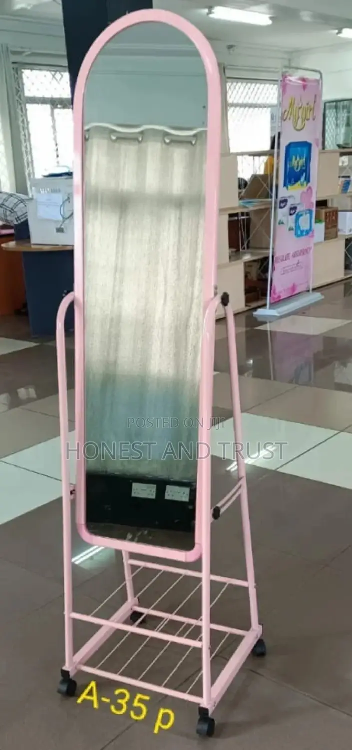 Executive Dressing Mirror With Shoerack