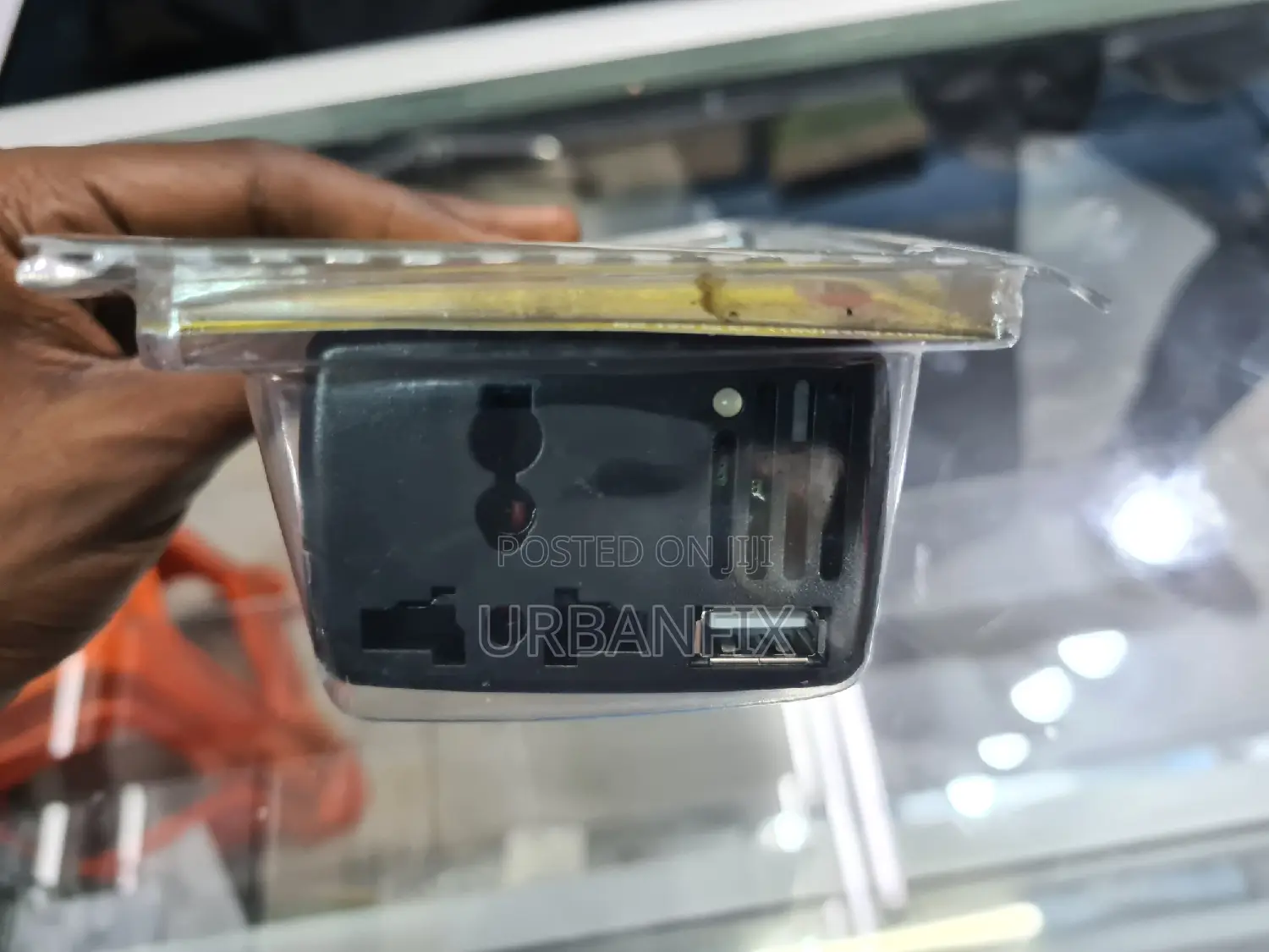 150 Watts Car Power Inverter (DC to AC)