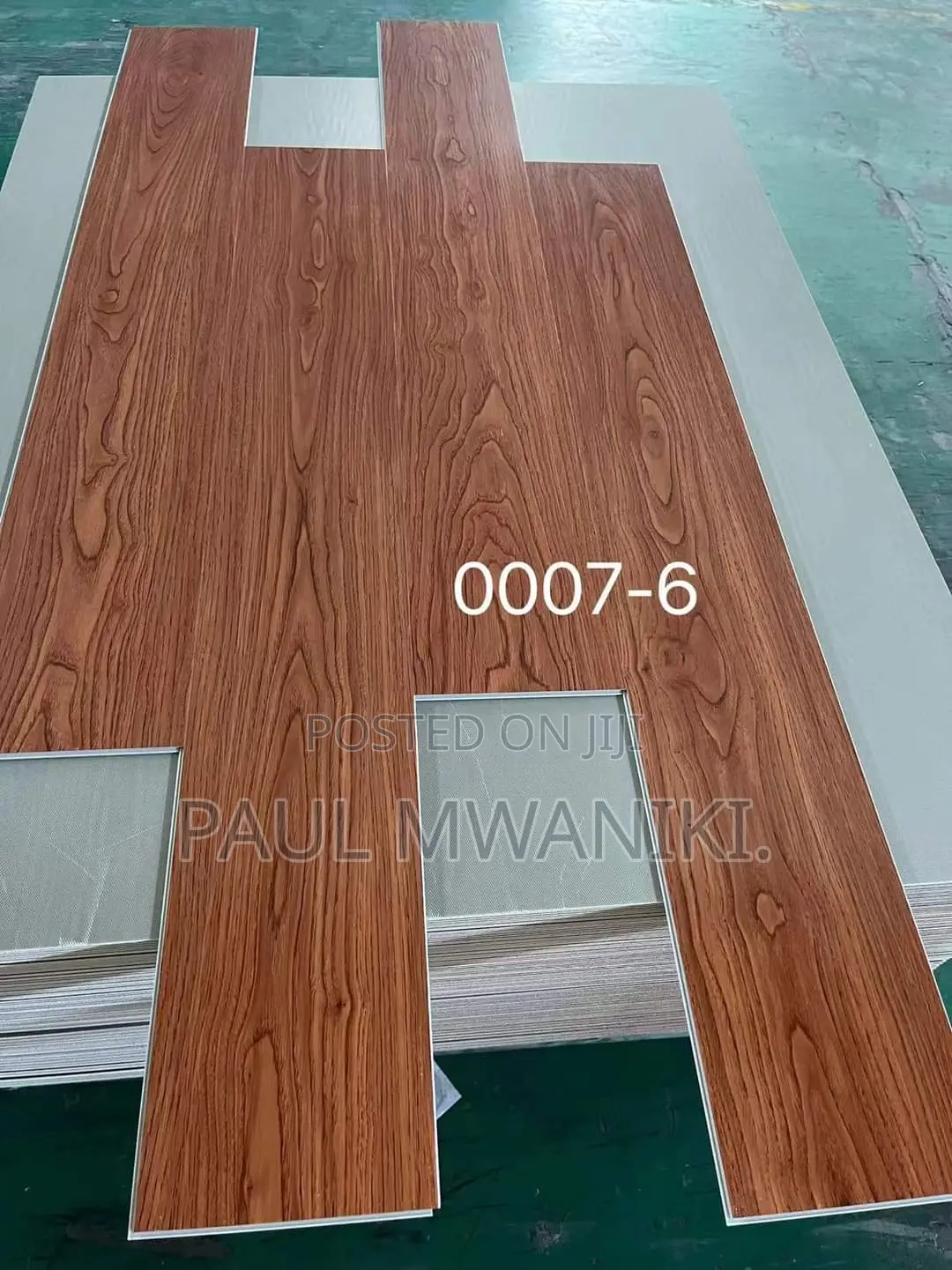Luxury SPC Vinyl Waterproof Flooring.