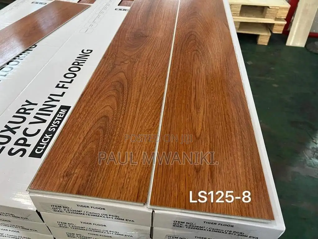 Luxury SPC Vinyl Waterproof Flooring.