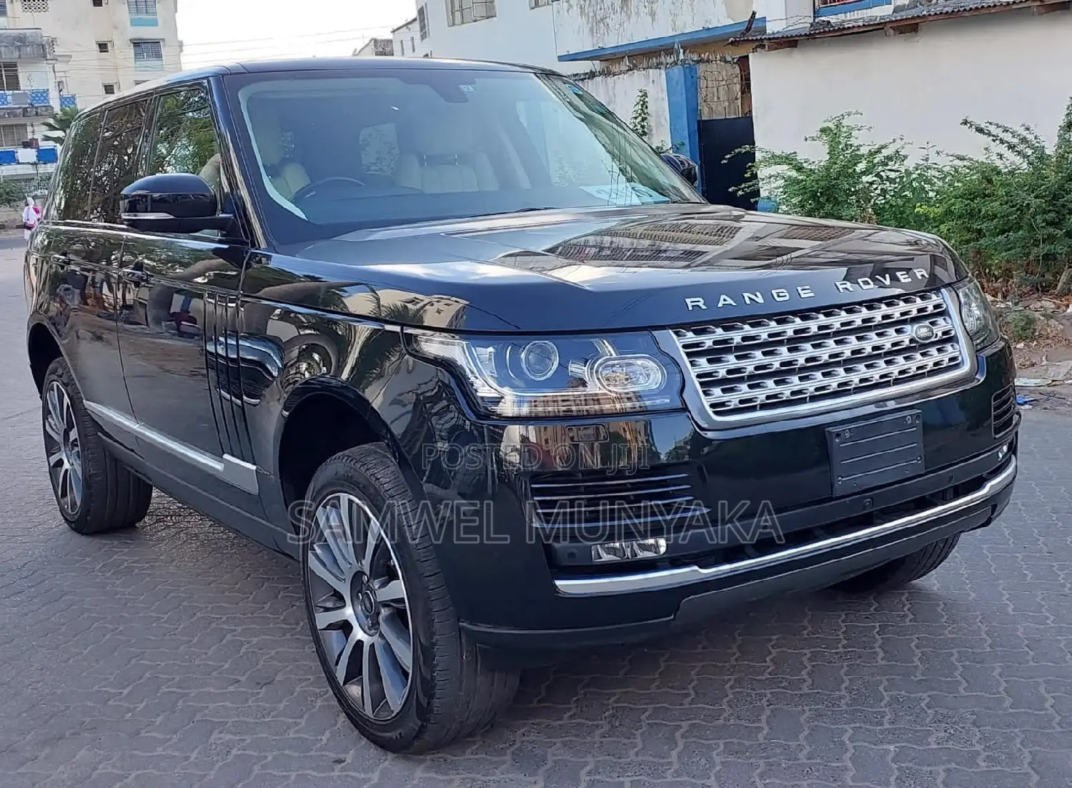 Land Rover Range Rover Vogue 2016 Black