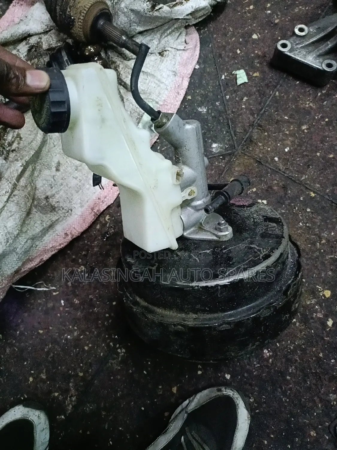 Brake Booster Toyota Avensis