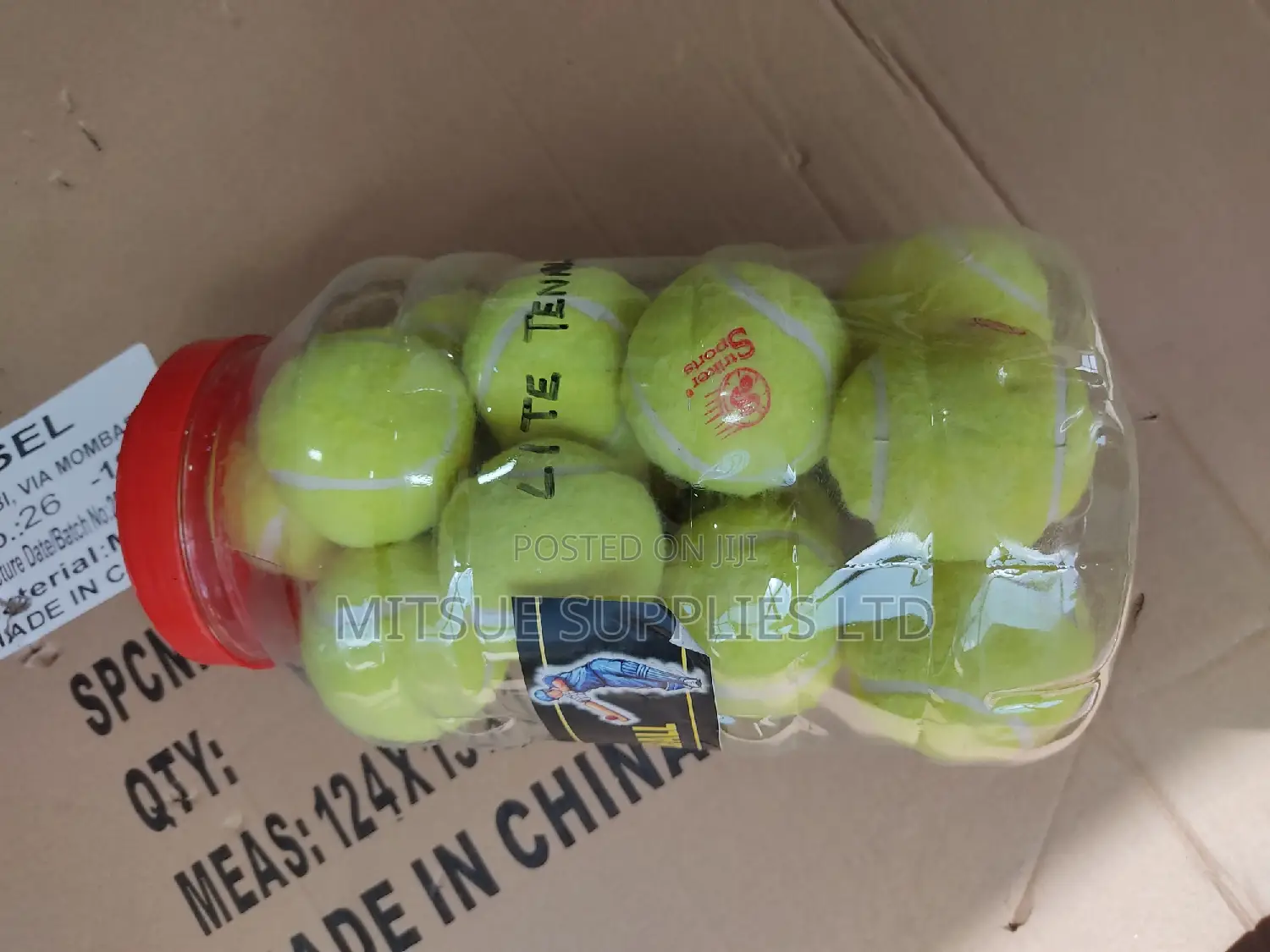 A Tin of 18 Beginner Lawn Tennis Balls -18 Pieces