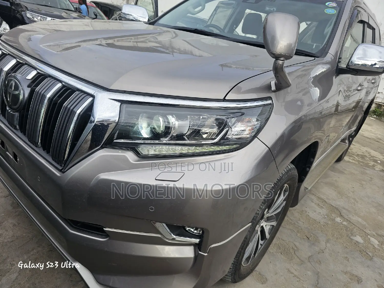 Toyota Land Cruiser Prado 2017 Gold