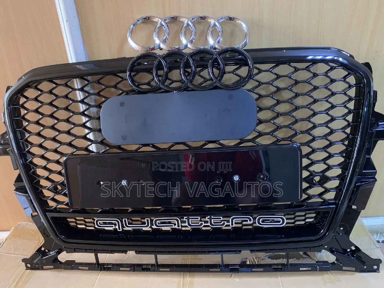 Audi Q5 Honey Combed Grill