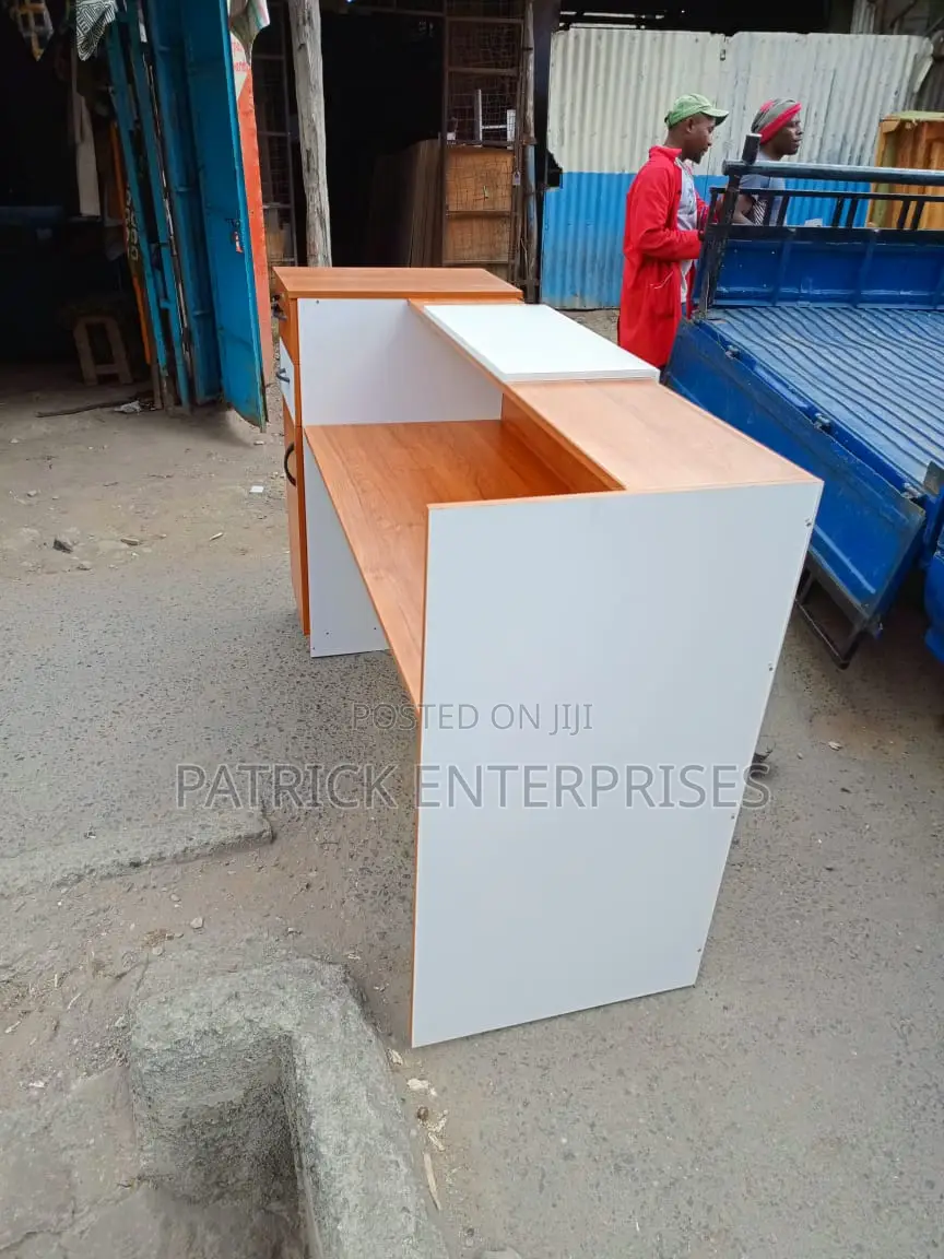 Executive Morden Reception Desk 1.6 MTRS