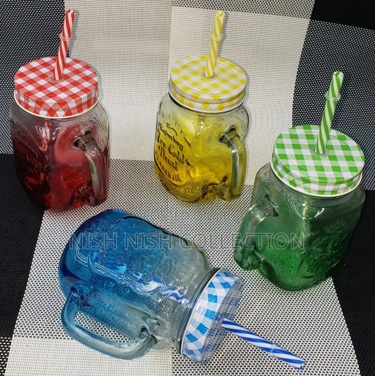 Mason Jar With Reusable Straw