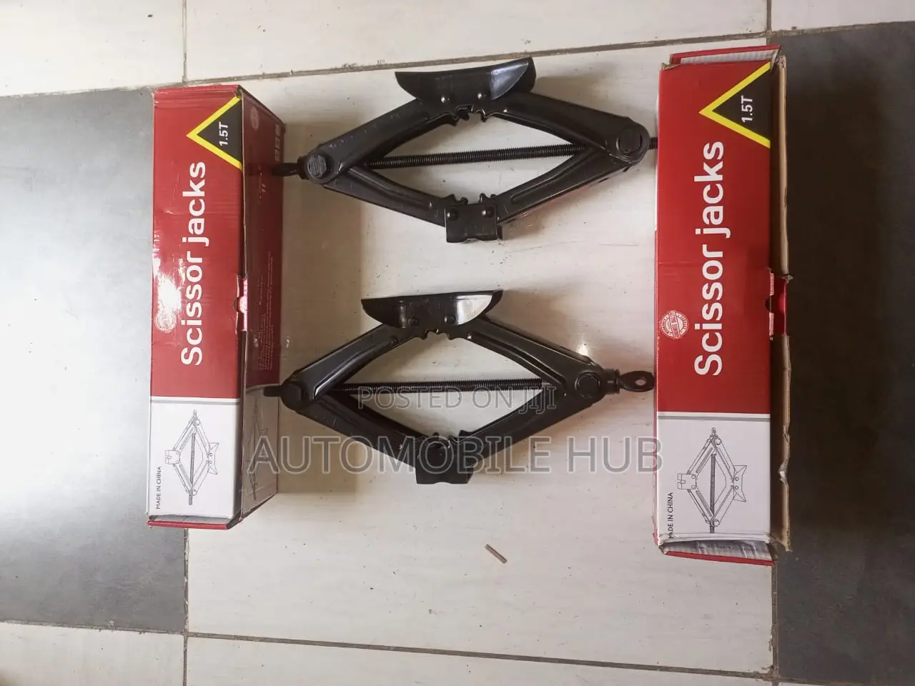 1.5T Scissors Jack Black