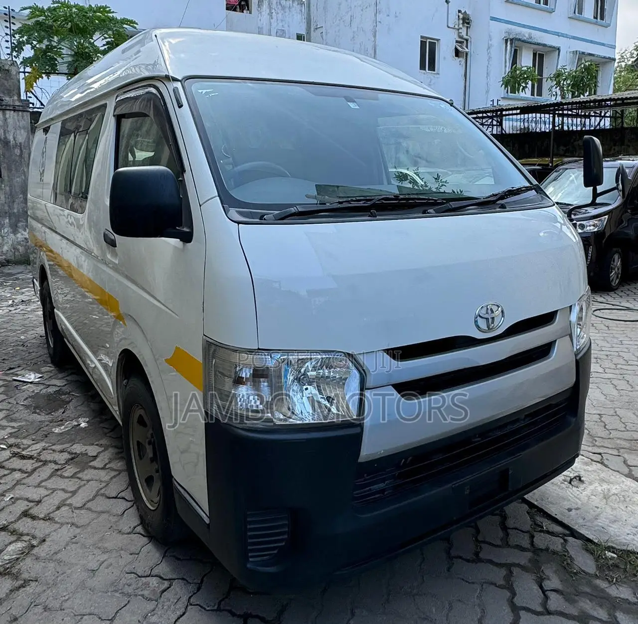 Toyota HiAce 2017 White
