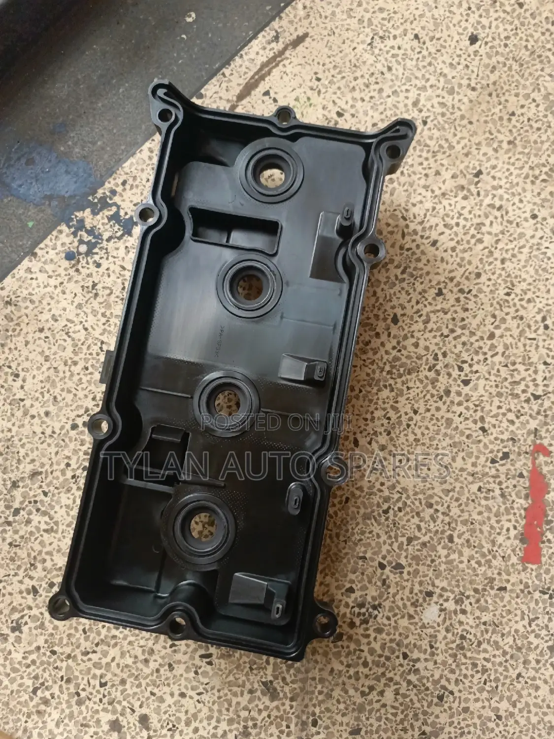 Top Cover QR25 Nissan Caravan