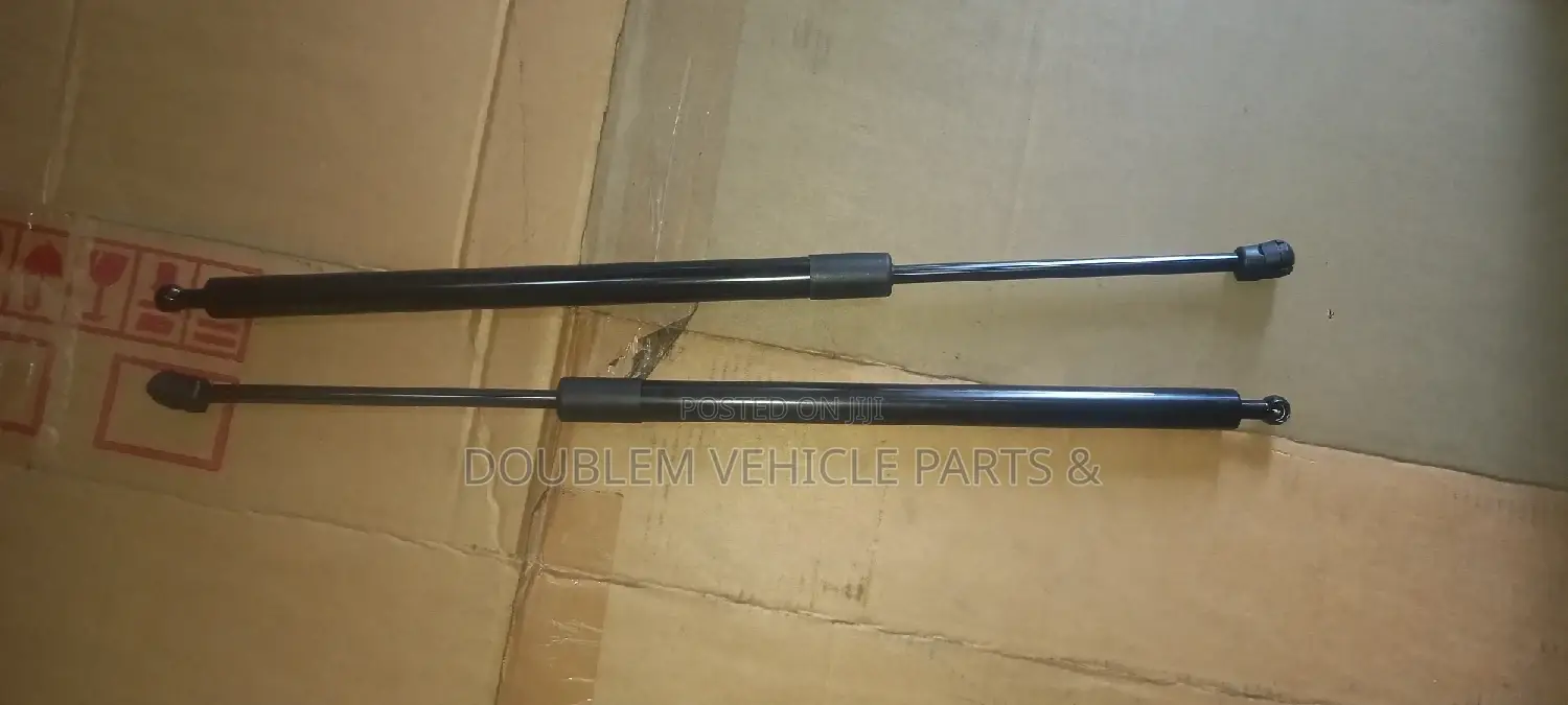 Bootshocks,Boot Shocks,Shock Assey Toyota Harrier Lexus