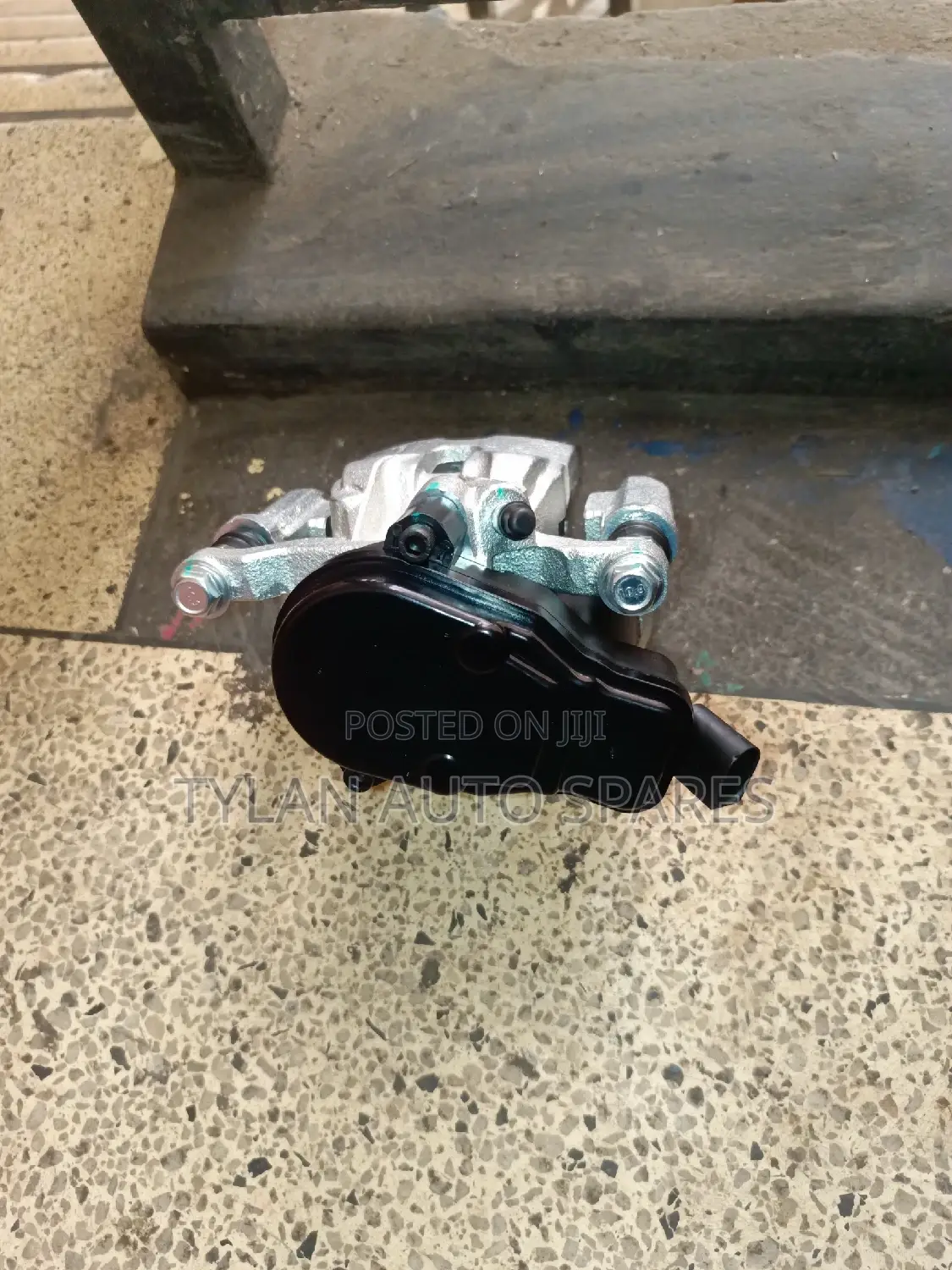 Rear Motor Caliper CX5 2020