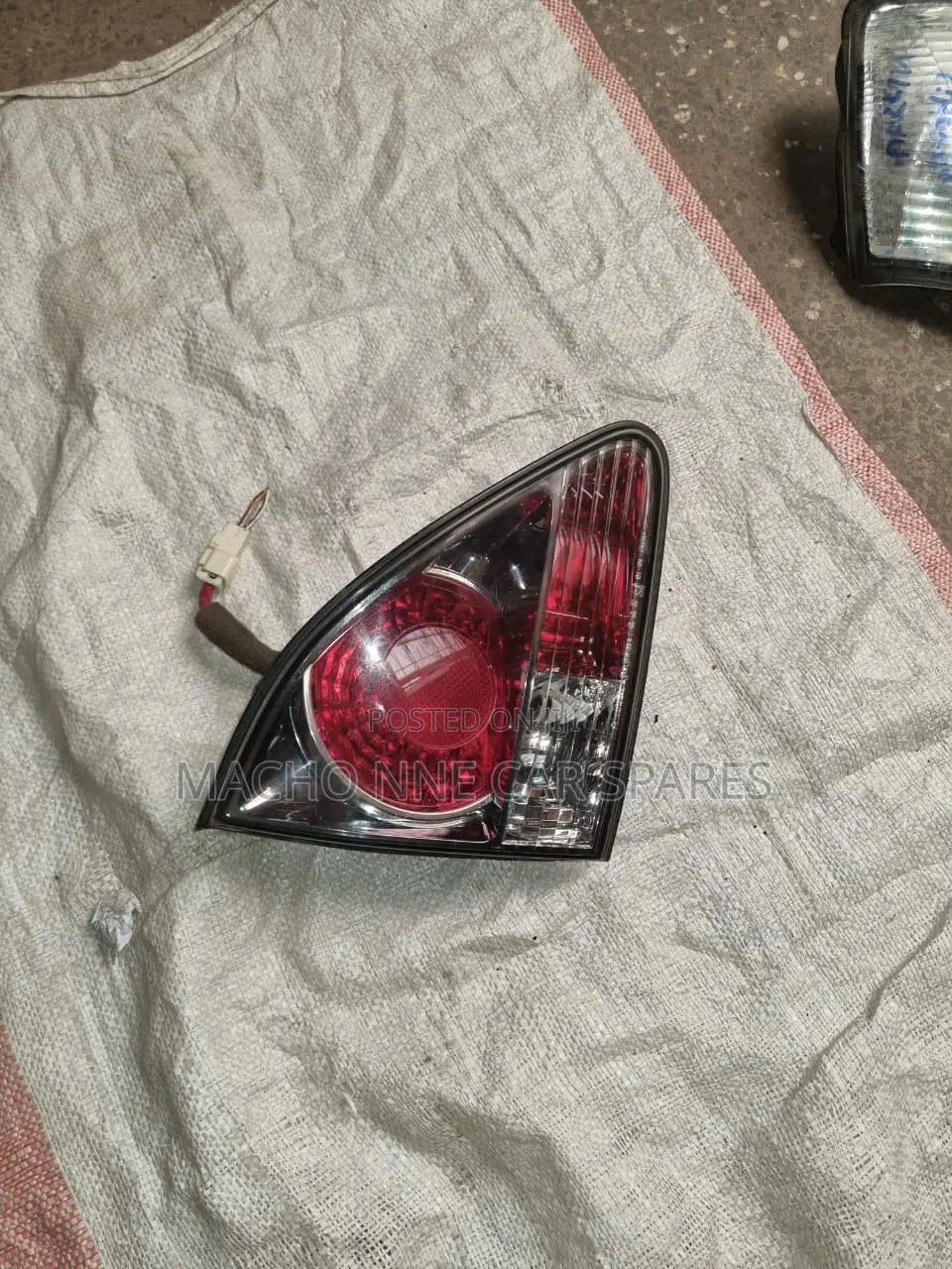 Lexus Rx 300 Bootlight