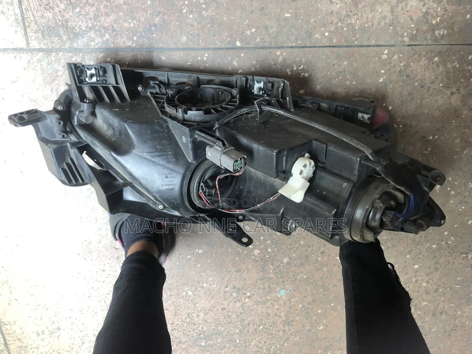 Mazda Cx7 Headlight (Non Xenon)