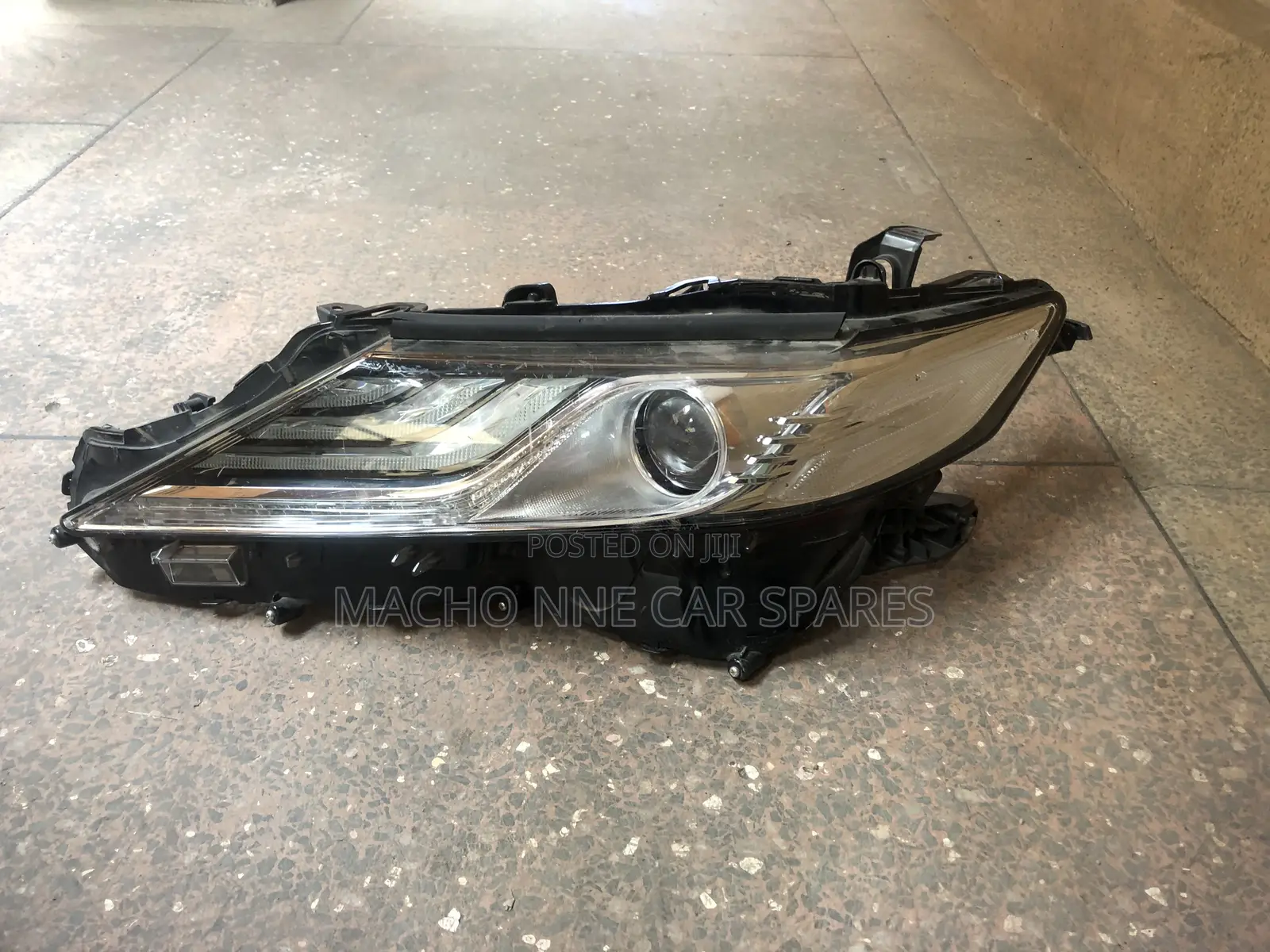 Toyota Camry 2018 Headlight