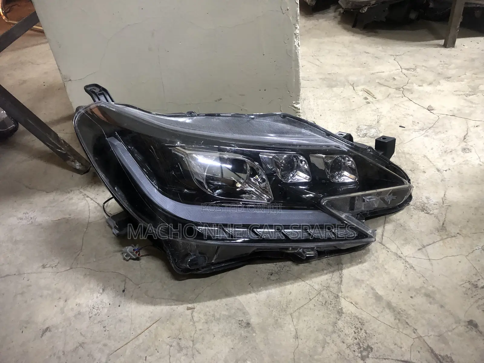Toyota Mark X 2018 Headlight