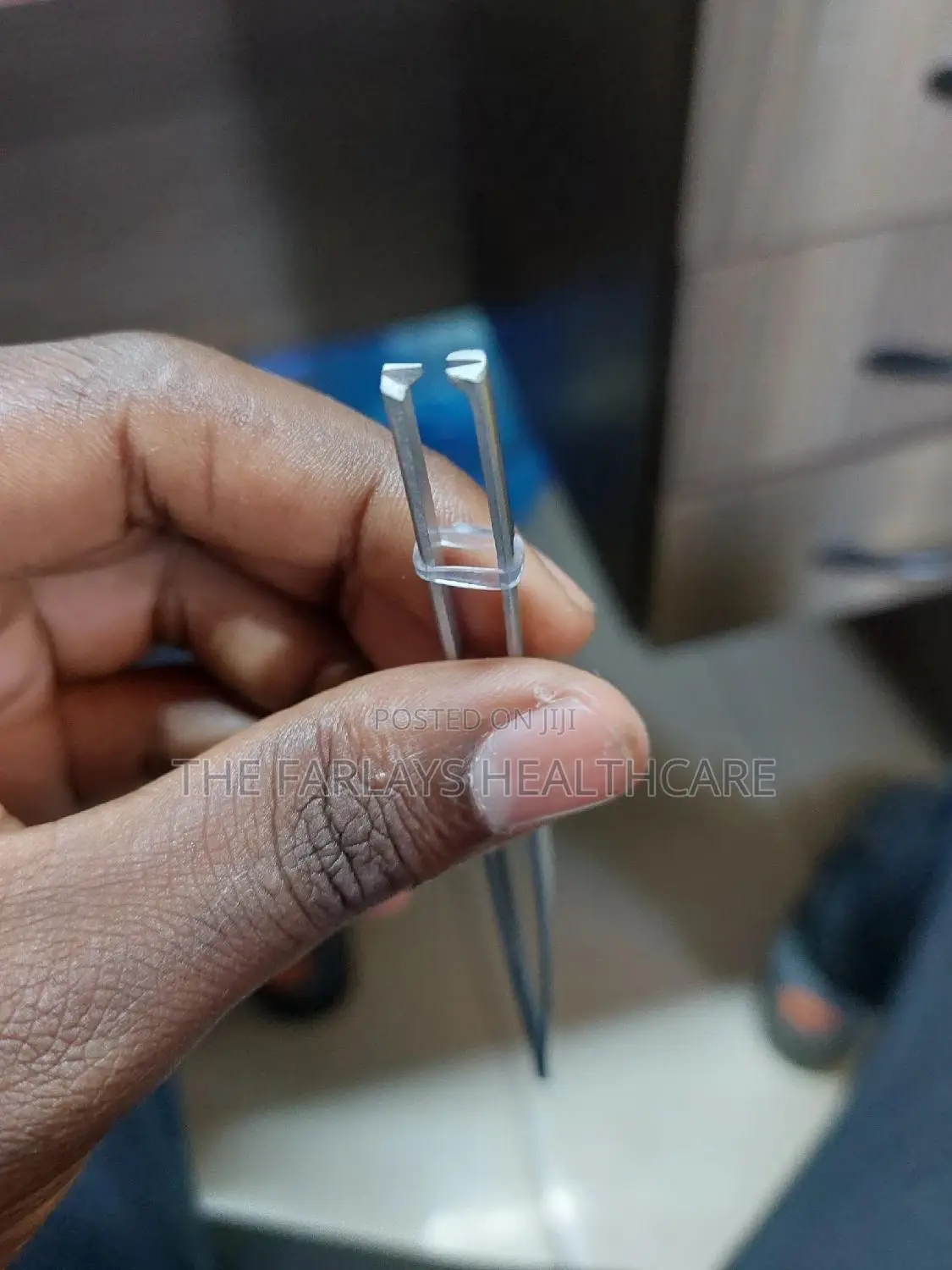 Toothed Dissecting Forceps - Stainless Steel