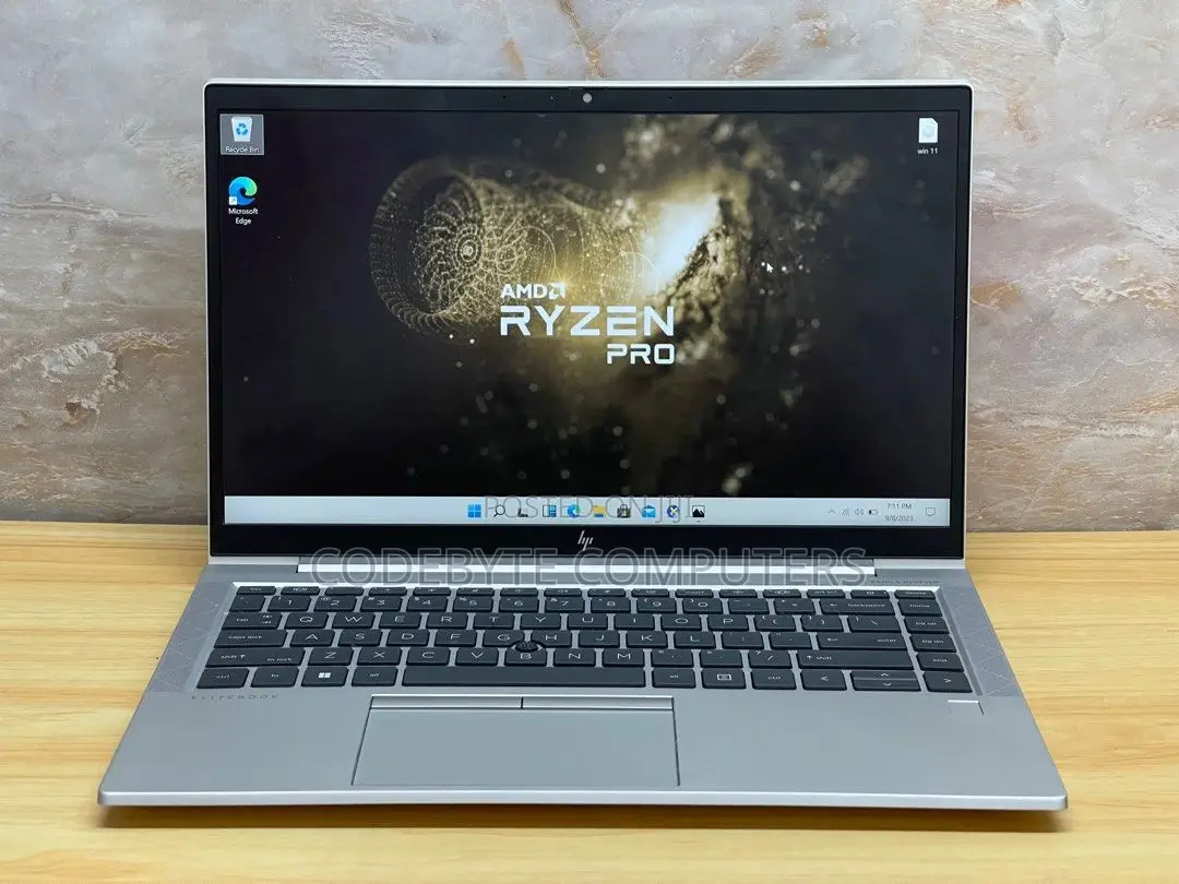 Laptop HP EliteBook 845 G8 16GB AMD Ryzen 5 SSD 512GB