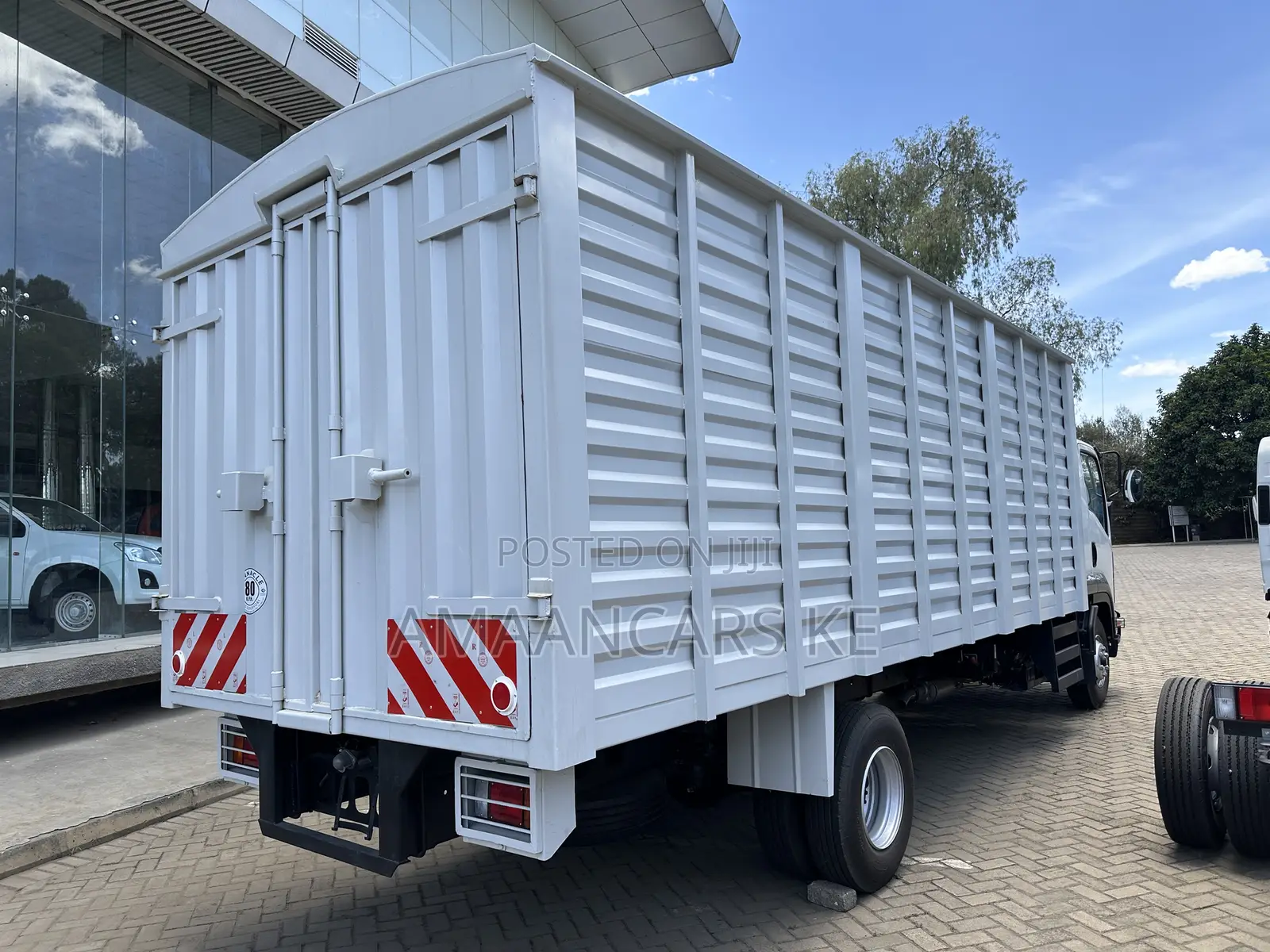 Brand New Isuzu FRR 90N With Closed Body