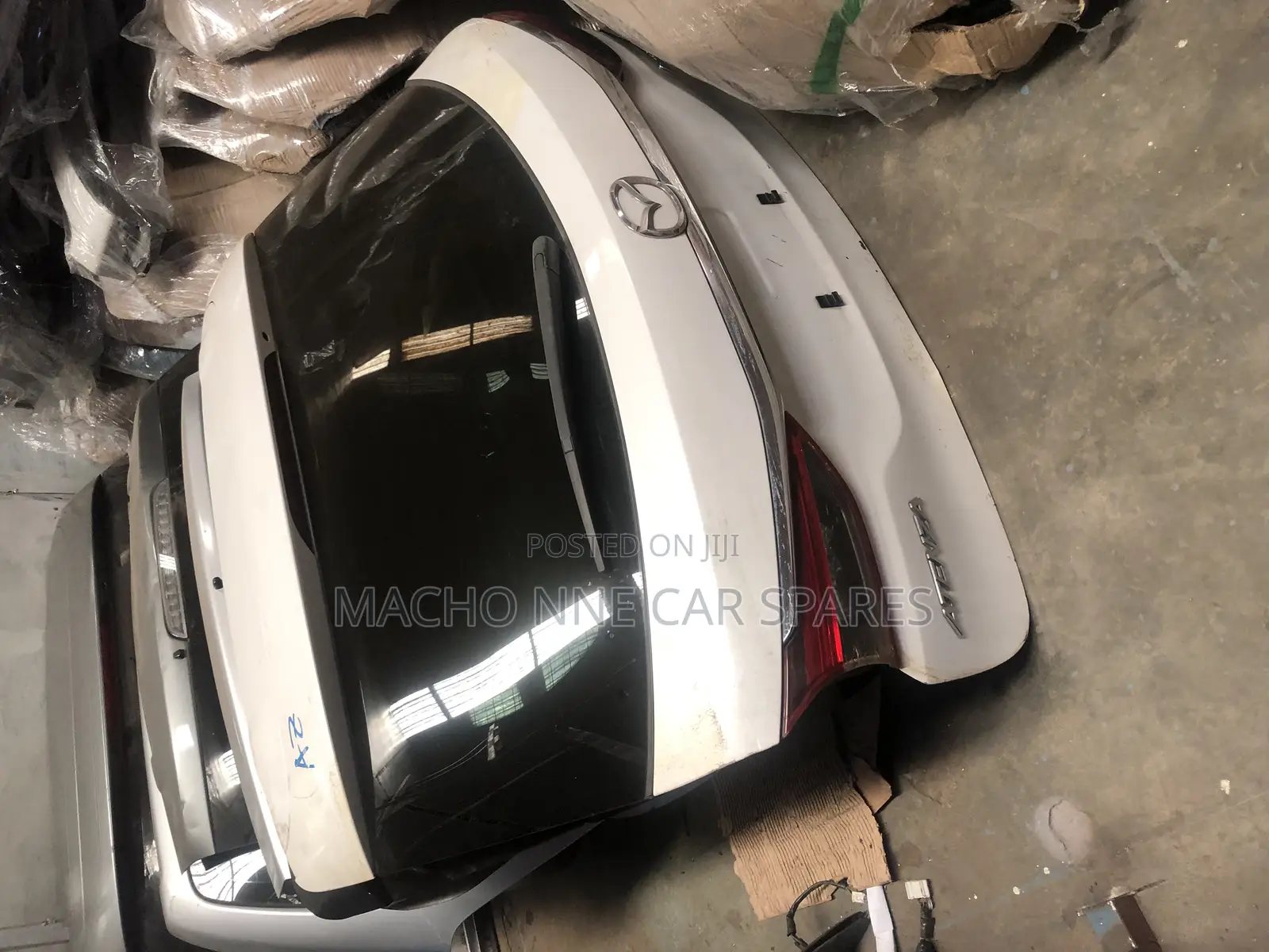Mazda Atenza 2014 Station Boot