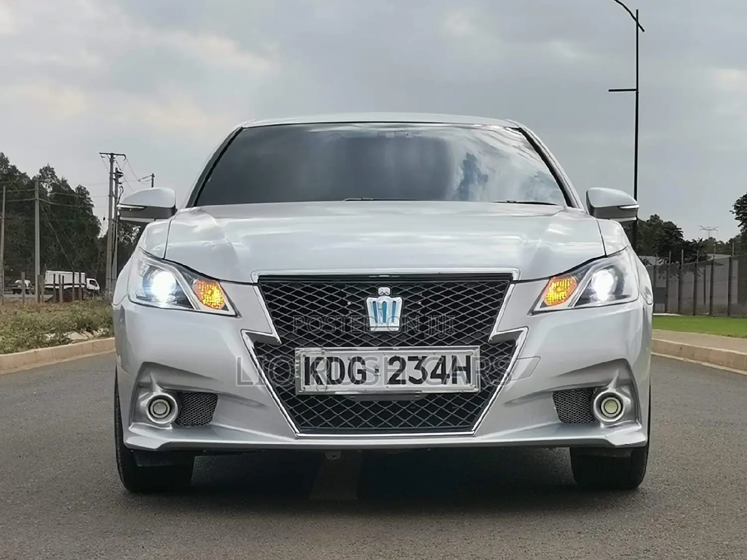 Toyota Crown 2015 Silver