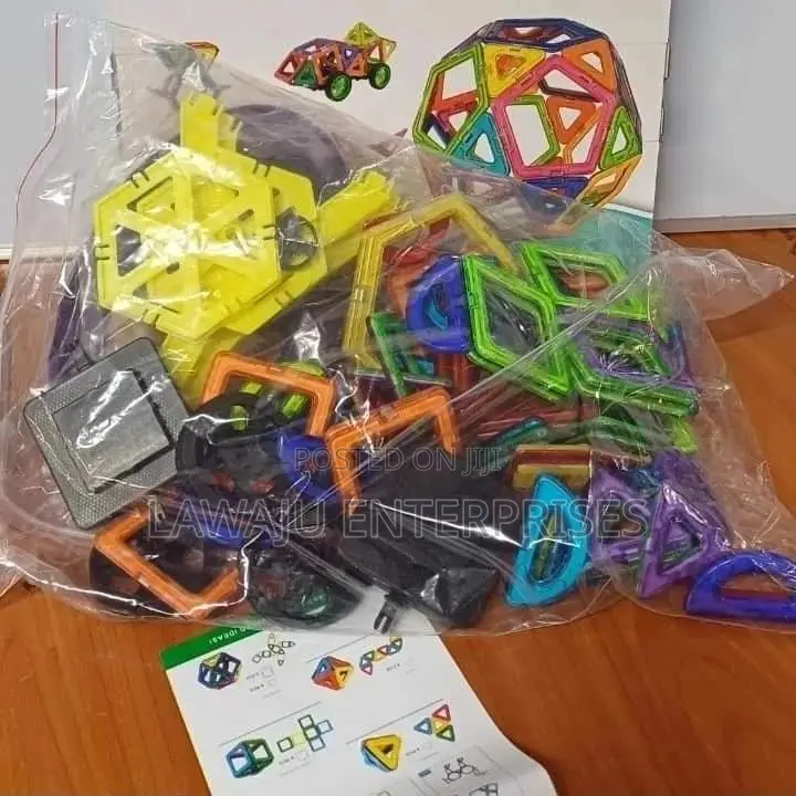 84 PCS Magnetic Tiles