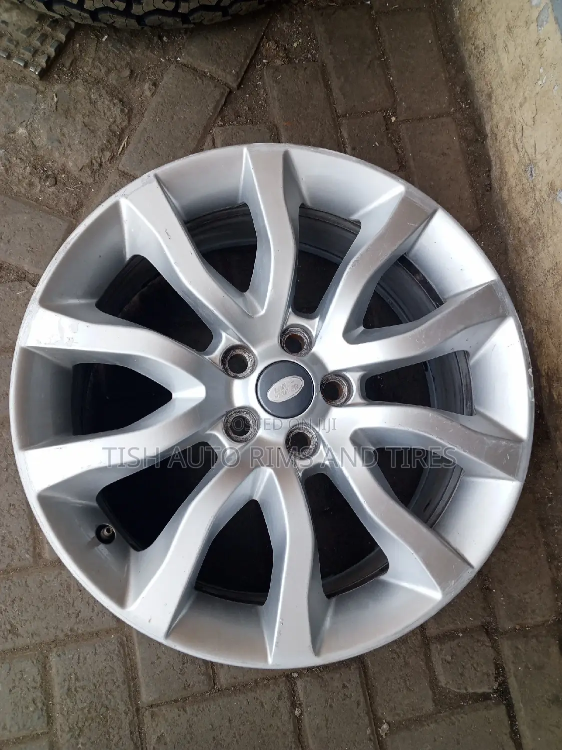 Silver Colour Rims Size 20 Landrover Range Rover Ex UK