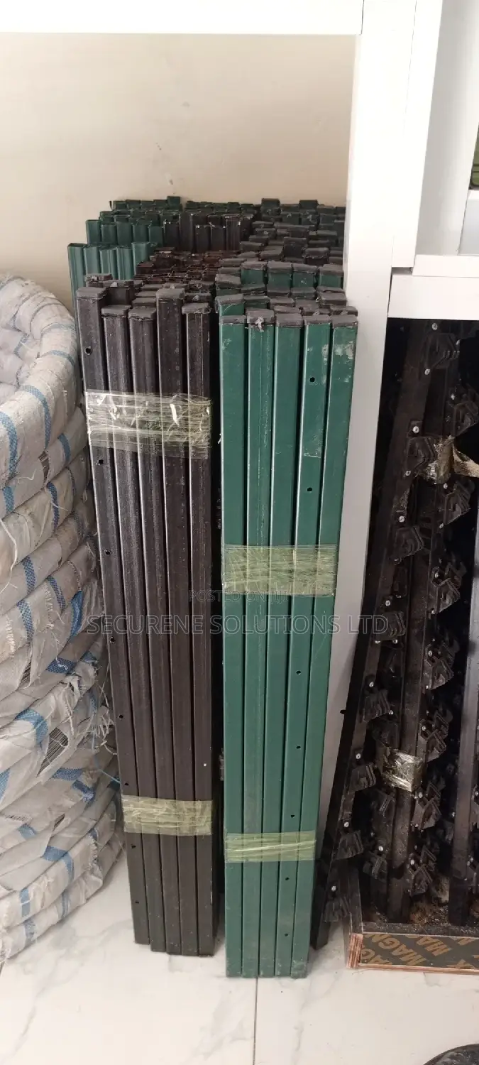 Electric Fence Strainer or Corner Poles 8 Strands