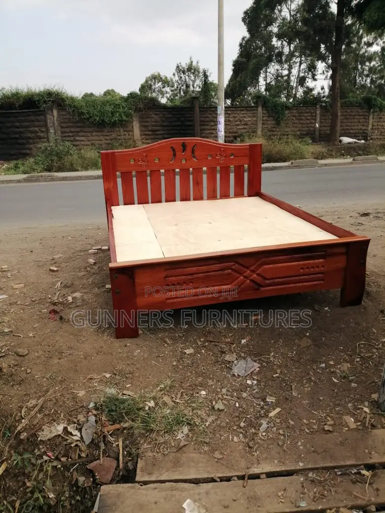Mahogany Beds 5*6 Feets