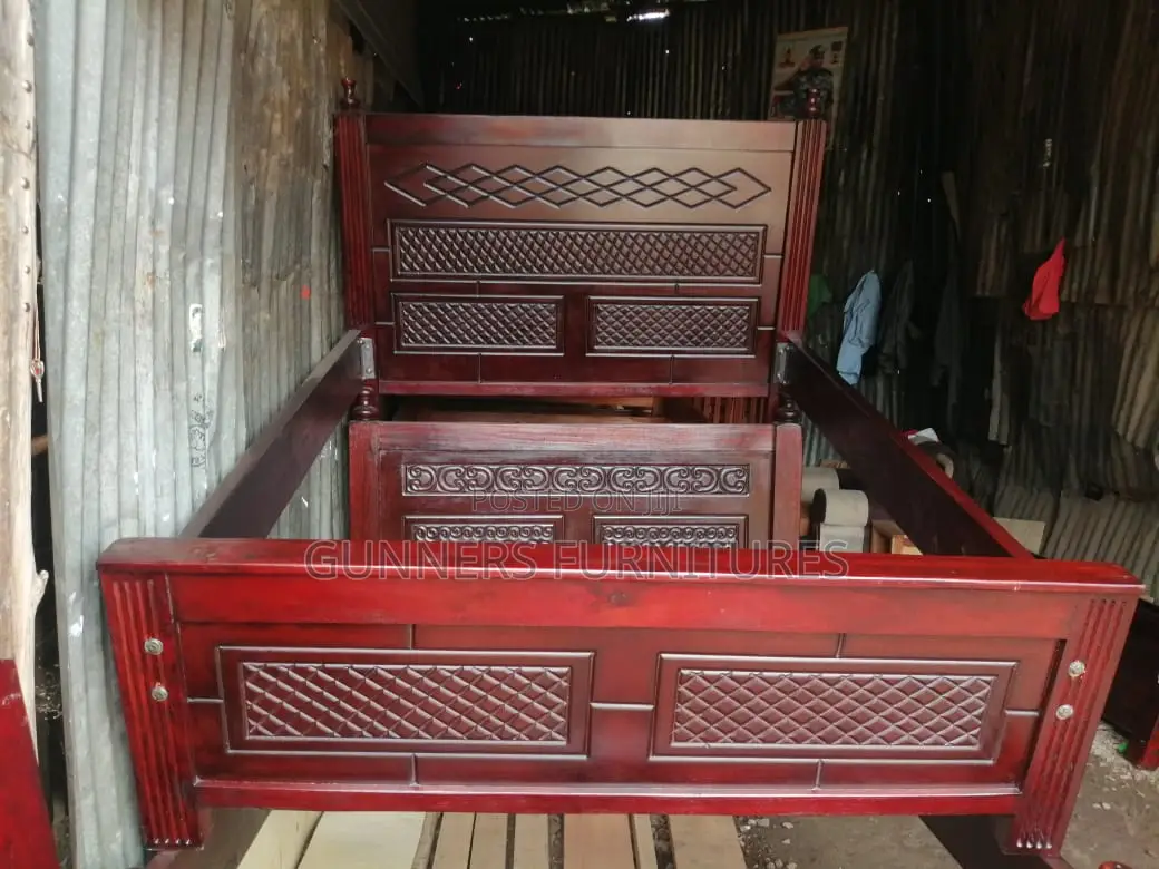 Mahogany Beds 5*6 Feets
