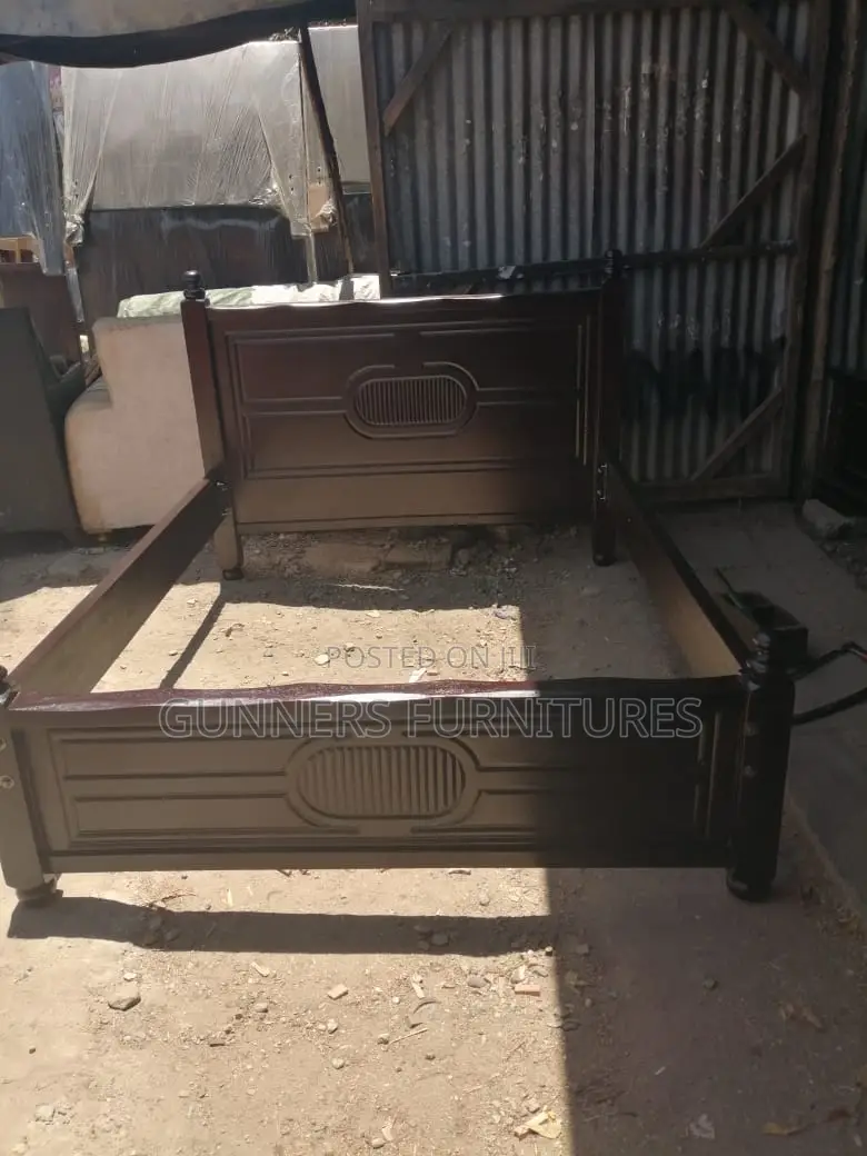 Mahogany Beds 5*6 Feets