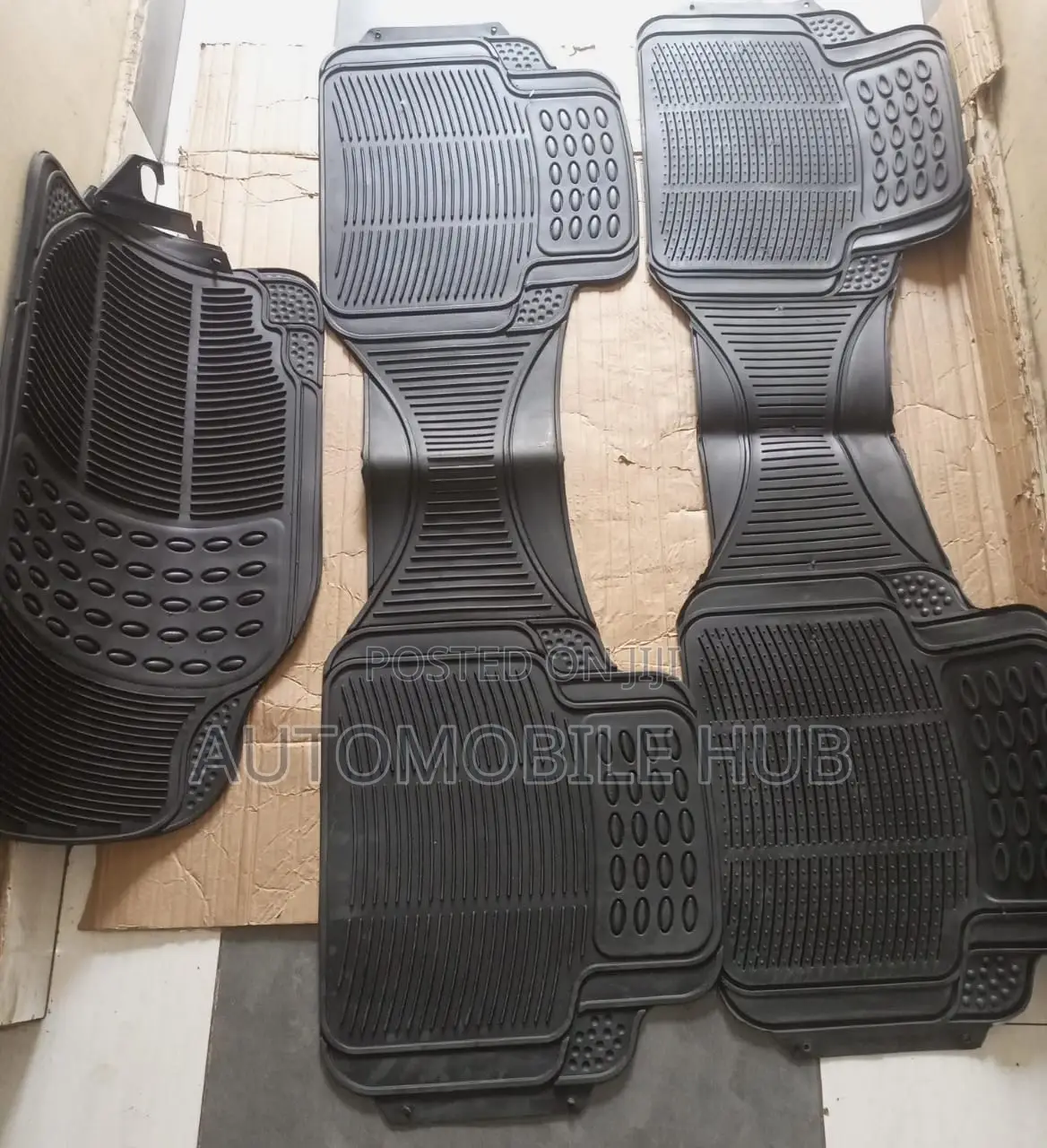 Seaver Seater Floor Mats Rubber Black
