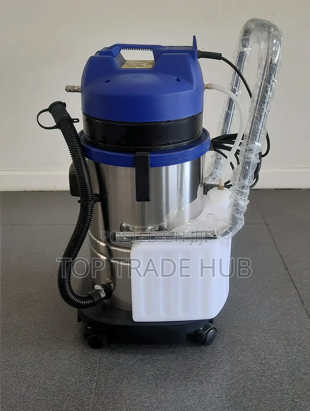 Astramilano 30 LTS Carpet Cleaner and Vacuum