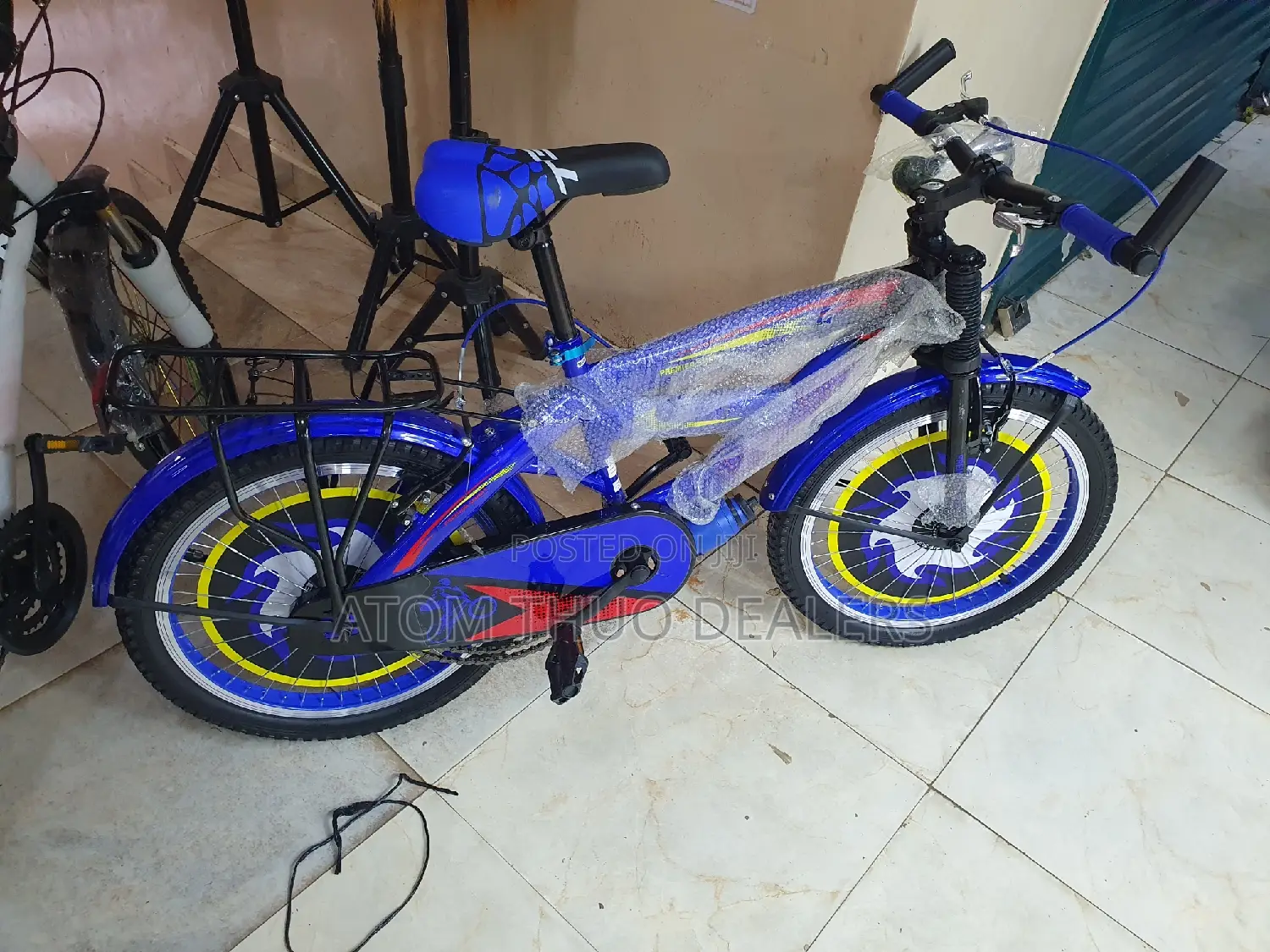 Blue / Red Size 20 Premier Bike 