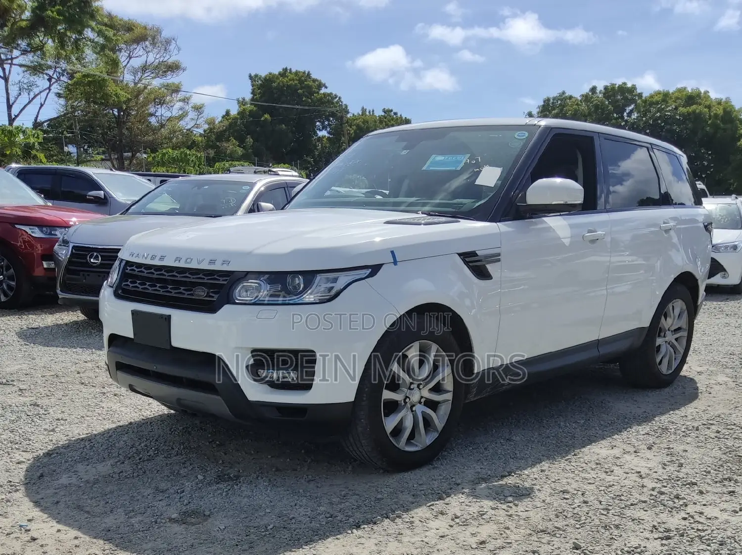 Land Rover Discovery Sport 2017 White