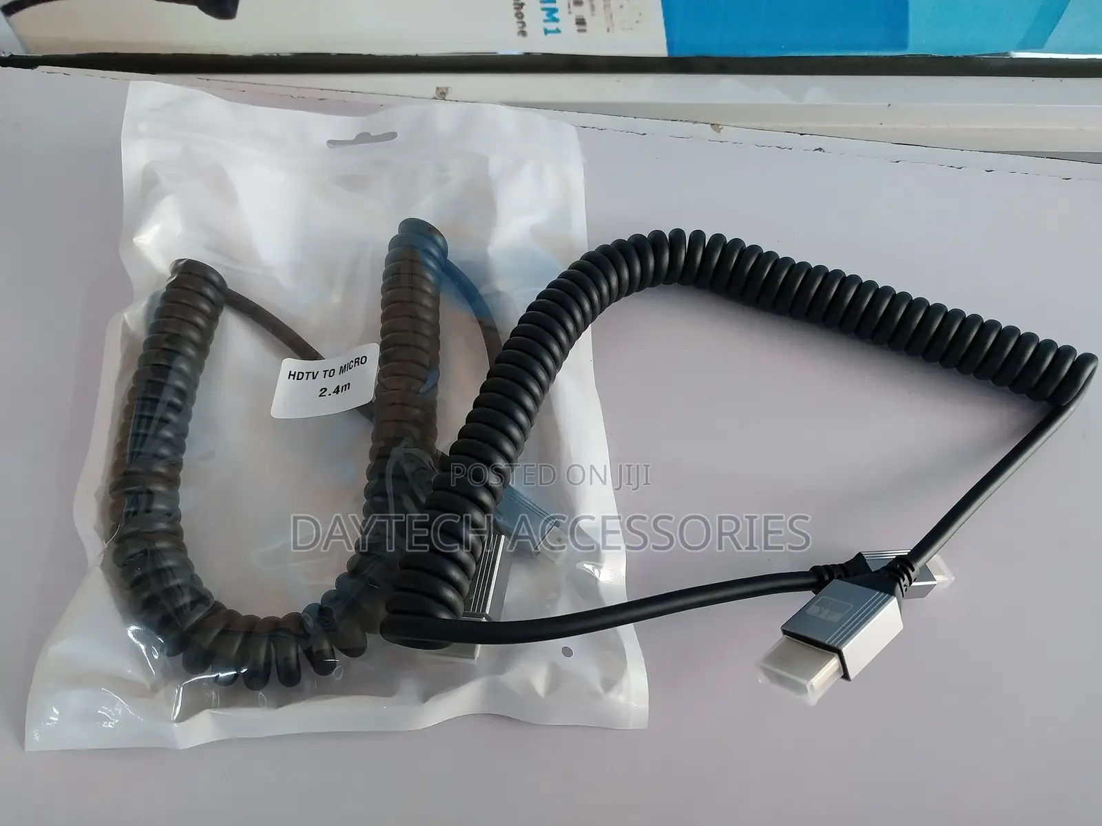 Flexible Coiled Cable Male to Male Micro Hdmi-Compatible