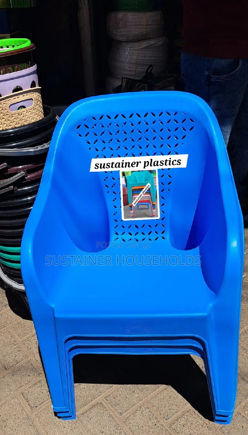 Durable Arms Plastic Chairs in Blue