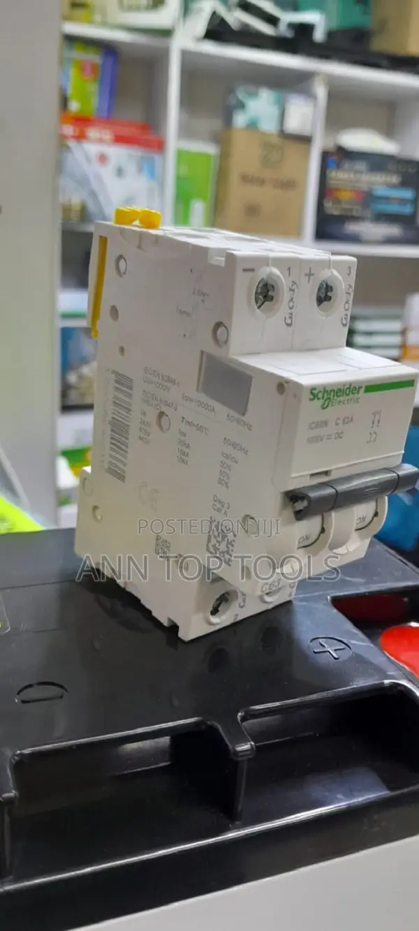 Schneider 1000v Dc Circuit Breaker 63amps