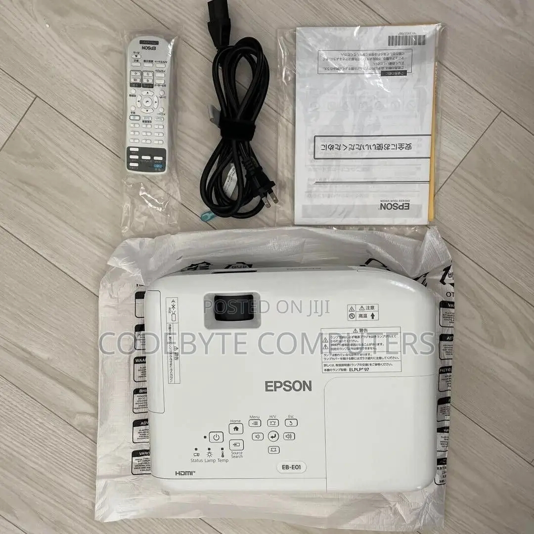 Epson Eb-E01 Xga 3lcd 3300 Lumens Projector