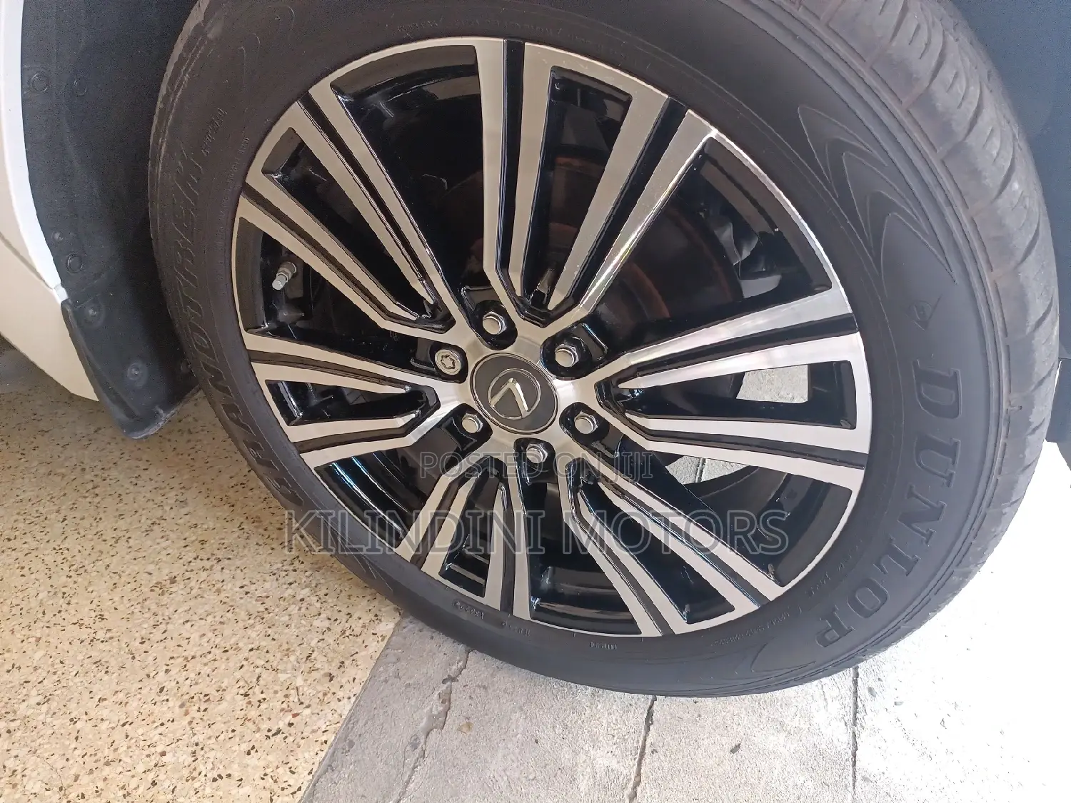 Lexus LX 2018 White