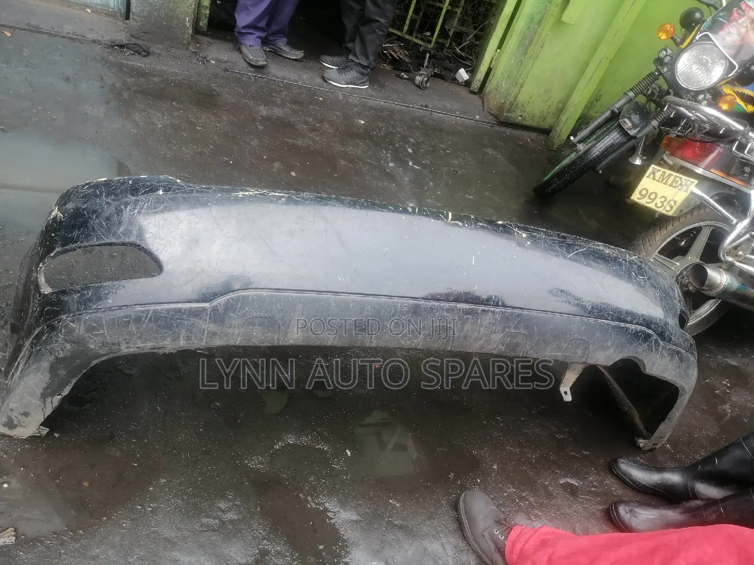Toyota Harrier 240 Rear Bumper Shell