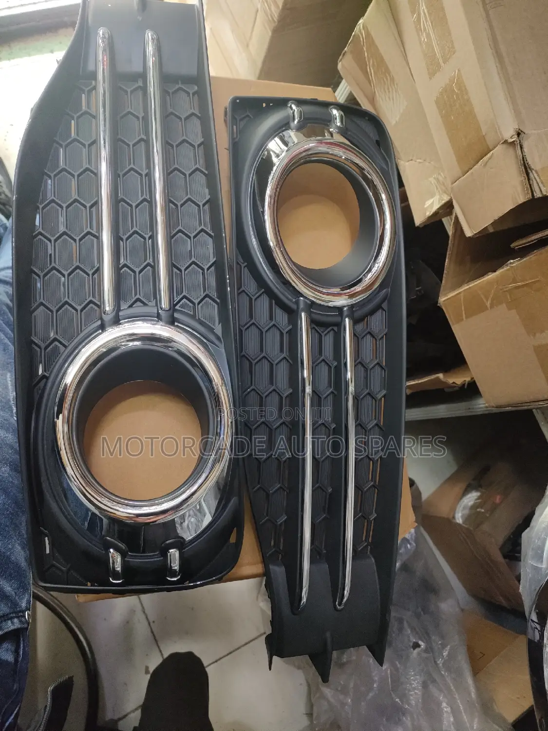 Toyota Allion 2012 Fog Lights