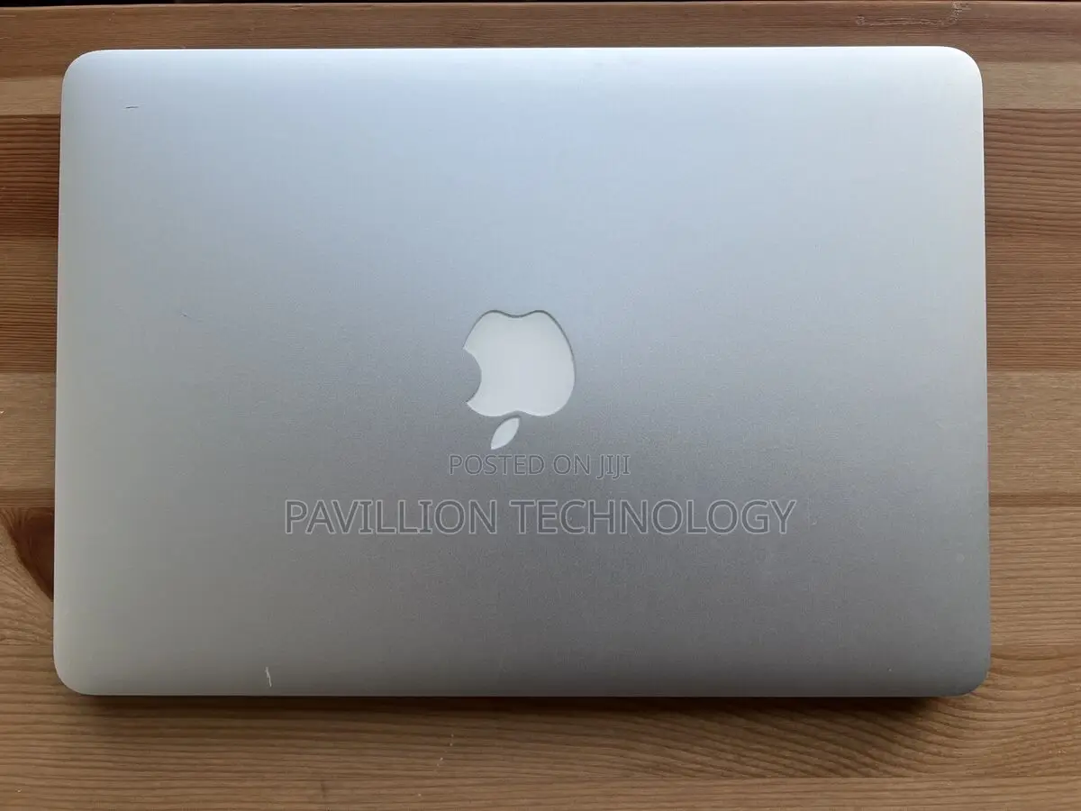 Laptop Apple MacBook Pro 8GB Intel Core I5 SSD 256GB