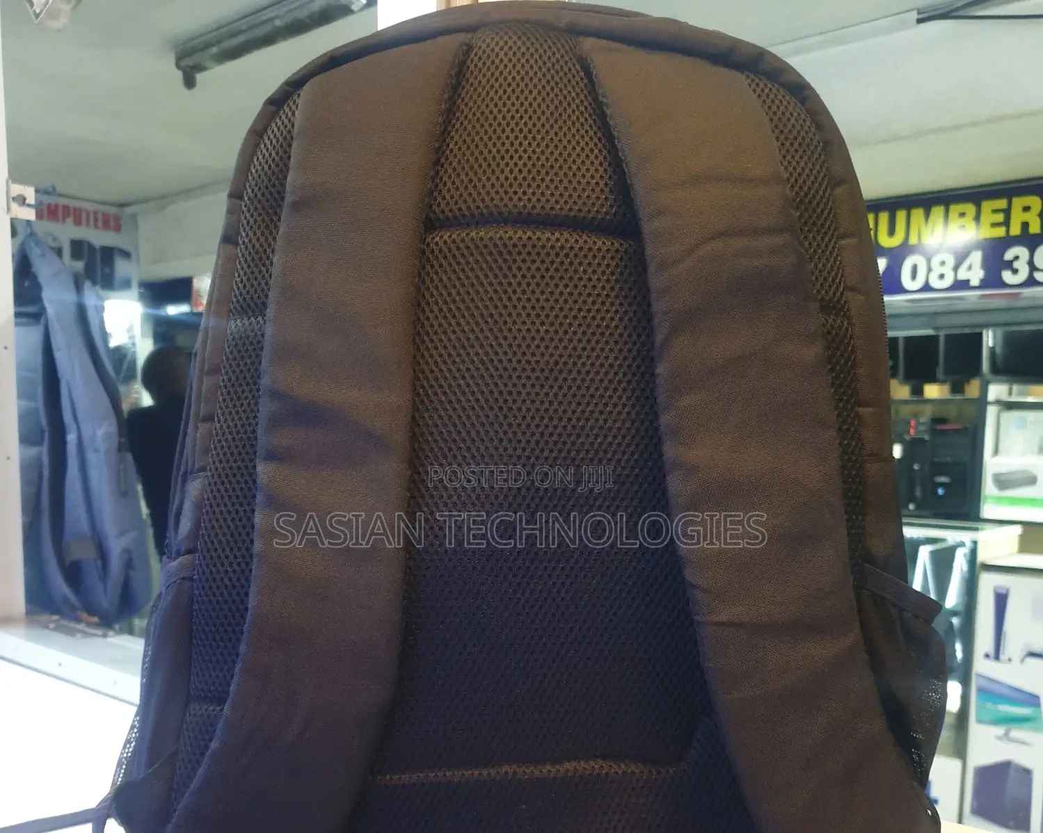 Turgus Black Back Bag