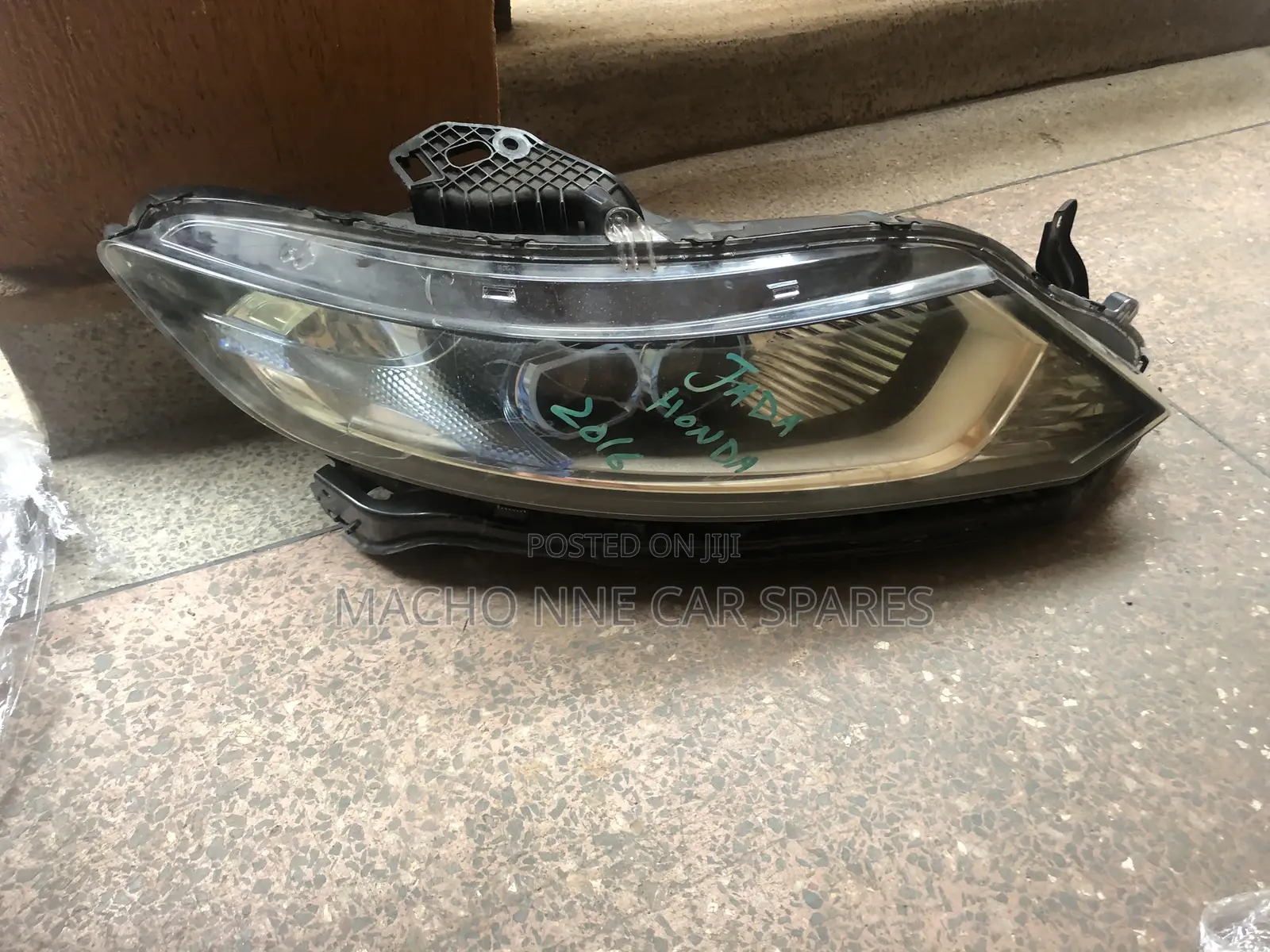 Honda Jade 2016 Headlight
