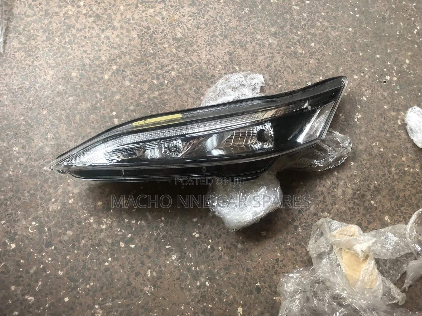Nissan Serena 2018 Upper Headlight