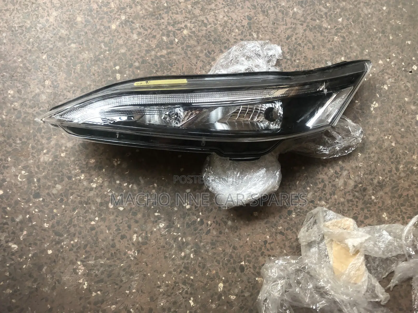 Nissan Serena 2018 Upper Headlight