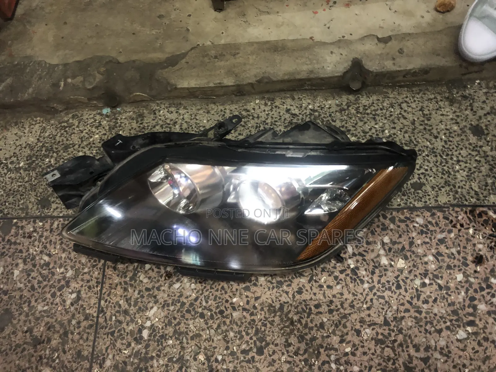 Mazda Cx7 Headlight (Non Xenon)