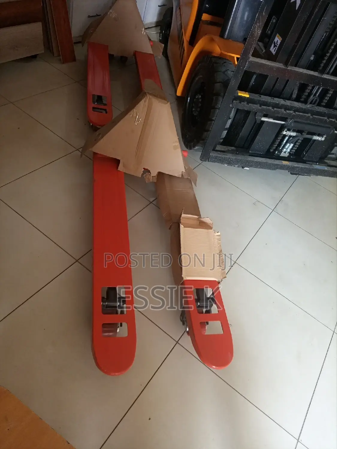 3000kgs Hydraulic Hand Pallet Truck