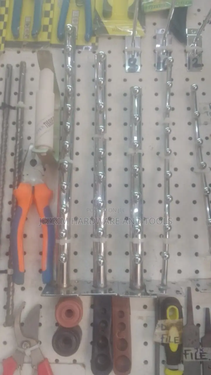 7 Balls Display Hooks
